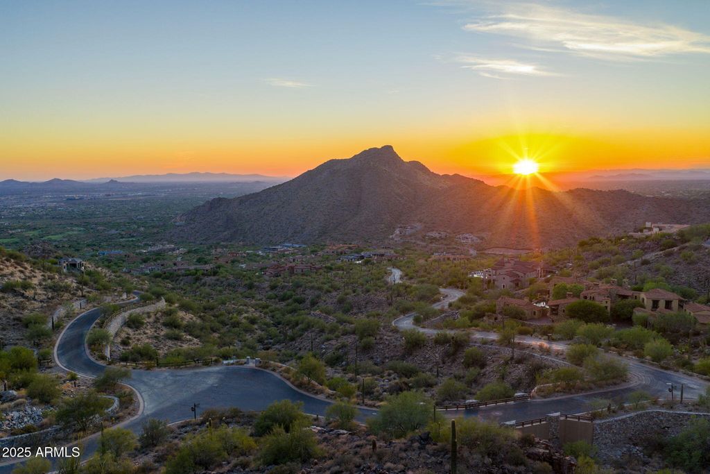 Image 6 of property listing at 21303 N 113TH Place 1882, Scottsdale, AZ 85255