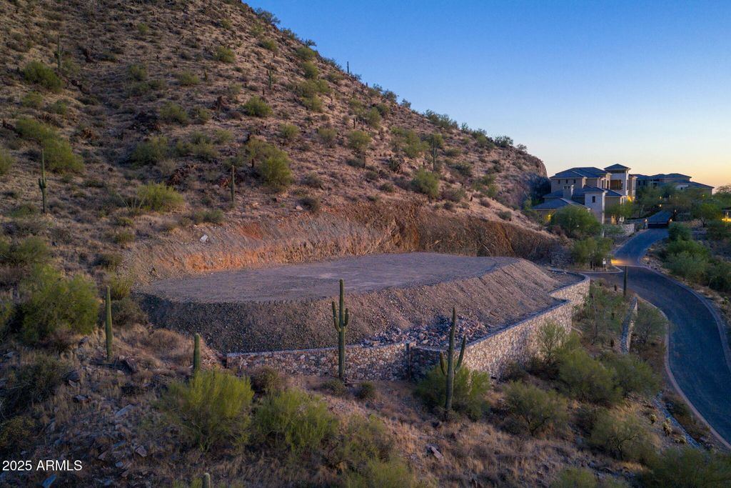 Image 7 of property listing at 21303 N 113TH Place 1882, Scottsdale, AZ 85255