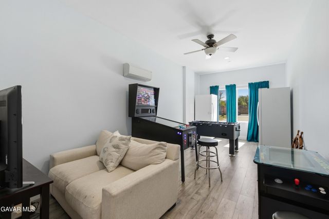 4241 W Avenue N3, Palmdale, CA 93551