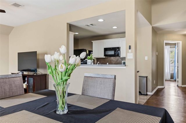 7014 Woodridge Row Drive, Houston, TX 77087