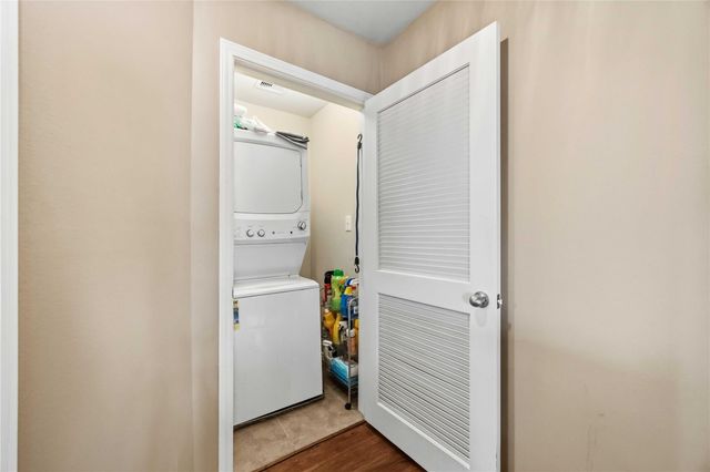 7014 Woodridge Row Drive, Houston, TX 77087