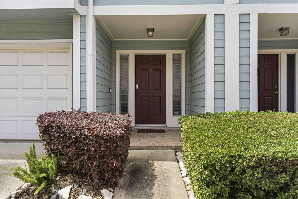 7014 Woodridge Row Drive, Houston, TX 77087