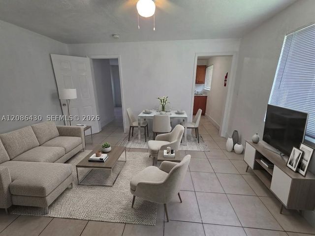 5731 Flagler St 3, Hollywood, FL 33023