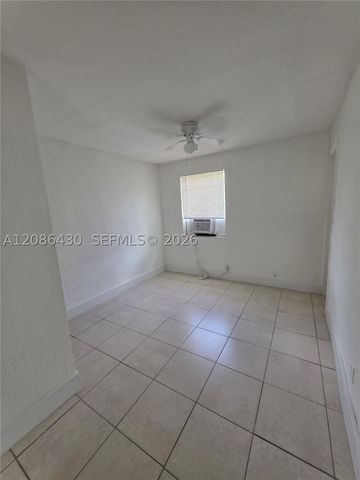 5731 Flagler St 3, Hollywood, FL 33023
