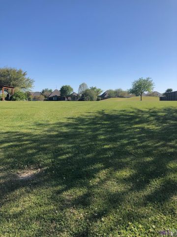 5448 Cypress Point Ln, Gonzales, LA 70737