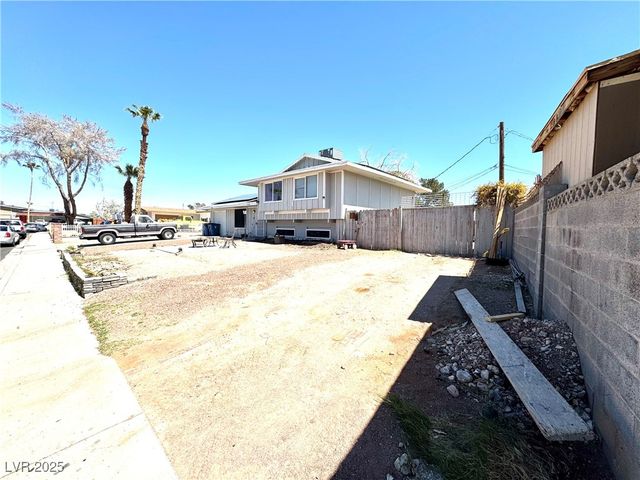 2508 Alfa Circle, Las Vegas, NV 89142