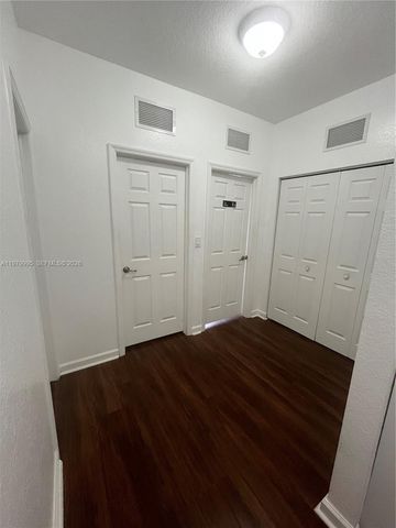 11271 SW 240th St 11271, Homestead, FL 33032