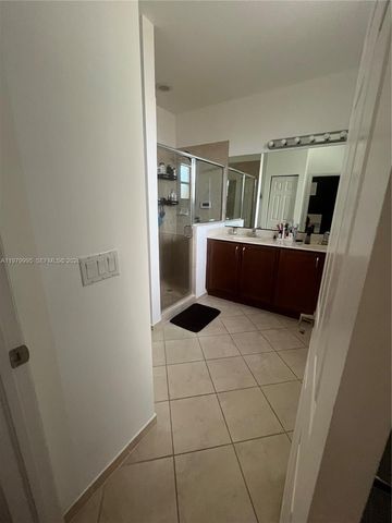 11271 SW 240th St 11271, Homestead, FL 33032