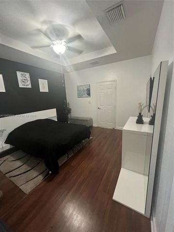 11271 SW 240th St 11271, Homestead, FL 33032