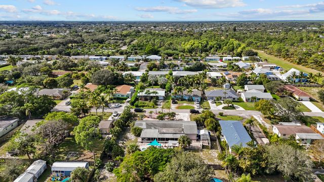 18989 SE Hillcrest Drive, Jupiter, FL 33469