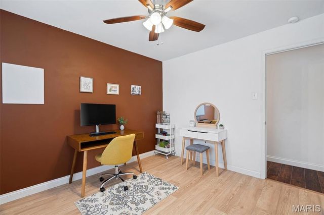 12155 Mirror Lake Drive, St Louis, MO 63146