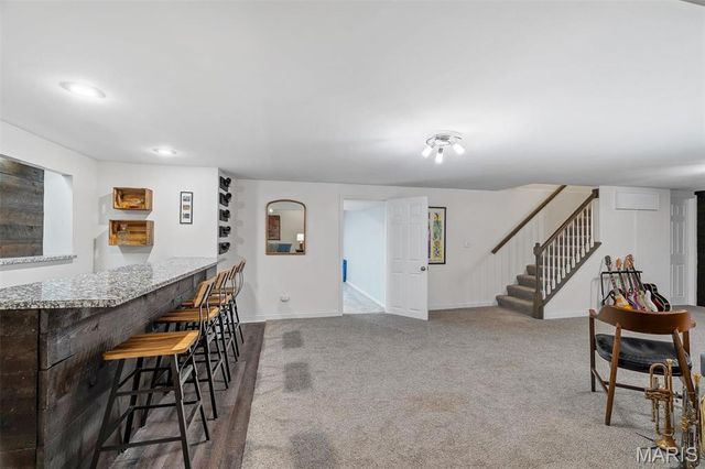 12155 Mirror Lake Drive, St Louis, MO 63146