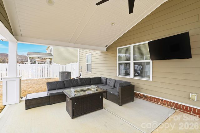 1013 Blue Stream Lane, Indian Trail, NC 28079