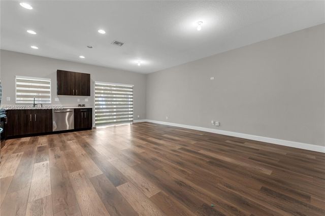 4040 NW 11th Street, Lauderhill, FL 33313