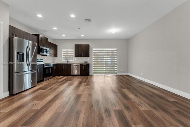 4040 NW 11th Street, Lauderhill, FL 33313