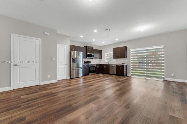 4040 NW 11th Street, Lauderhill, FL 33313