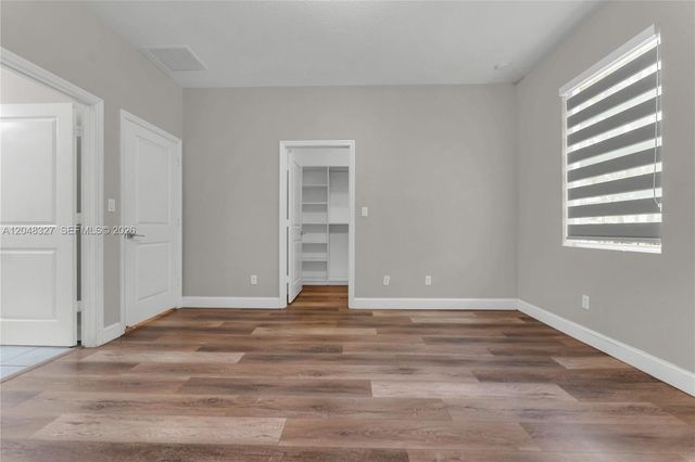 4040 NW 11th Street, Lauderhill, FL 33313