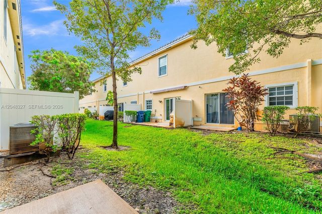 4040 NW 11th Street, Lauderhill, FL 33313