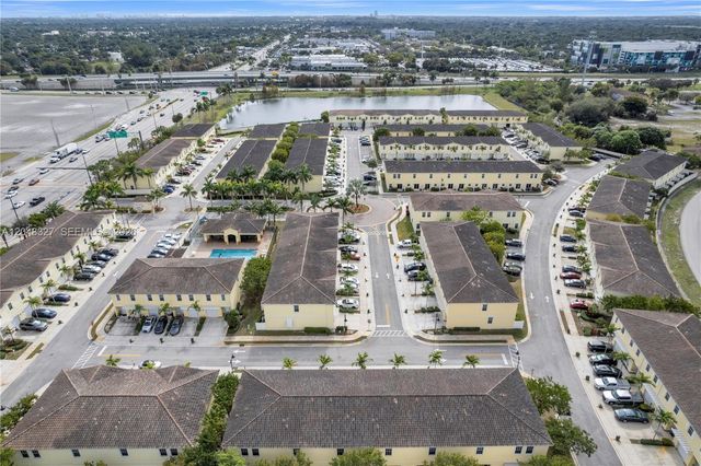 4040 NW 11th Street, Lauderhill, FL 33313