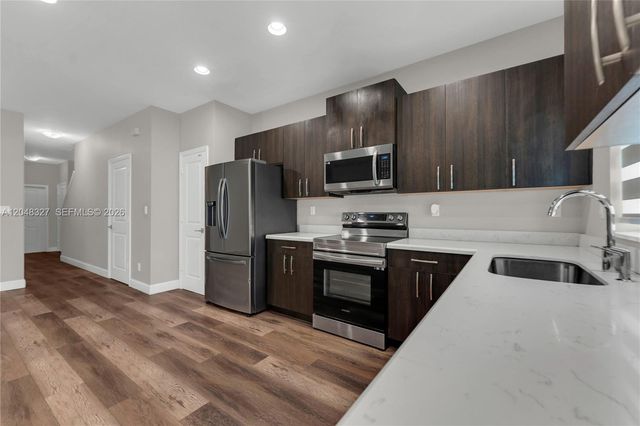 4040 NW 11th Street, Lauderhill, FL 33313