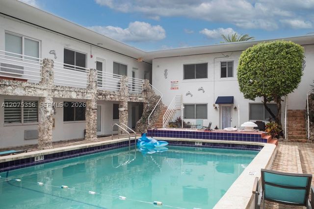 320 85th St 8, Miami Beach, FL 33141