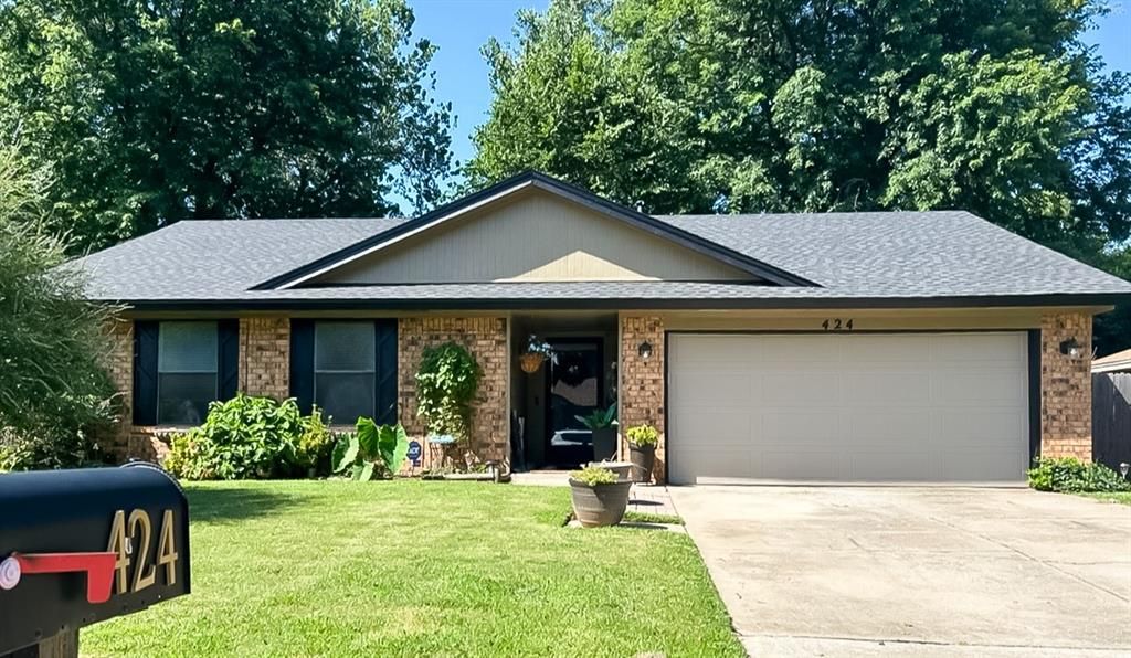 424 N Cherryvale Road, Edmond, OK 73003