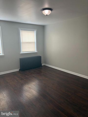 814 TULIP ST, Camden, NJ 08104