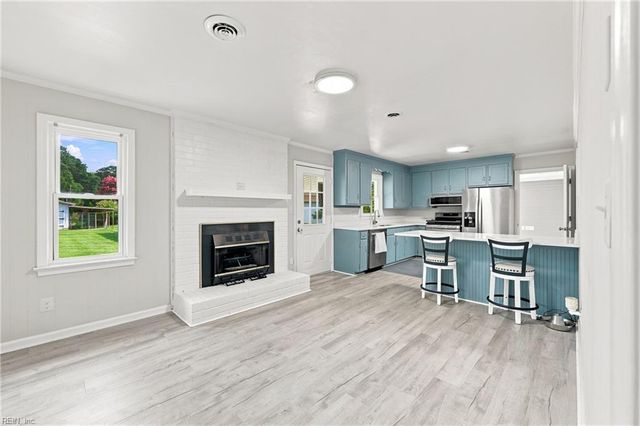 46 Holland LN, Windsor, VA 23487