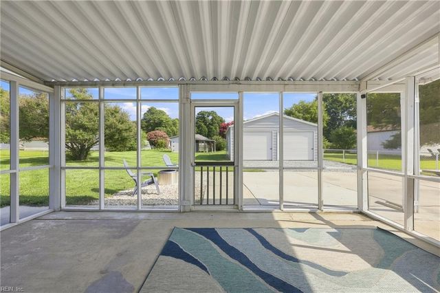 46 Holland LN, Windsor, VA 23487