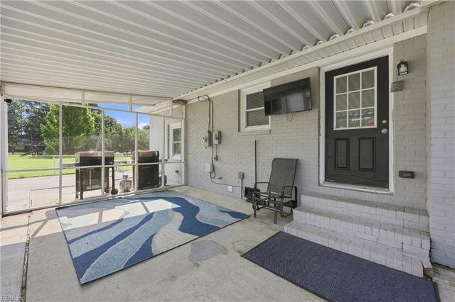 46 Holland LN, Windsor, VA 23487