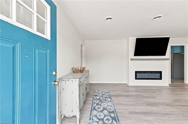 46 Holland LN, Windsor, VA 23487