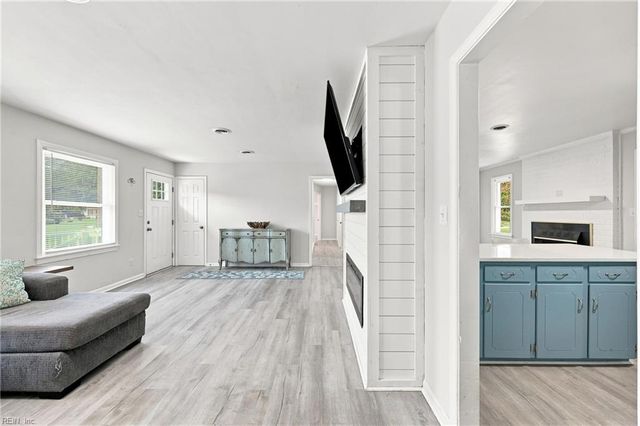 46 Holland LN, Windsor, VA 23487