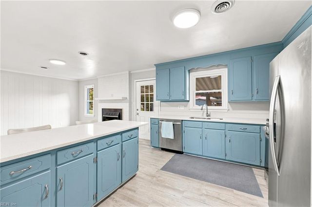 46 Holland LN, Windsor, VA 23487