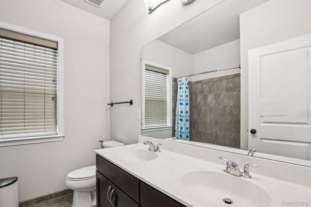 51110 Gulfstream Park Drive, Canton Charter Township, MI 48188