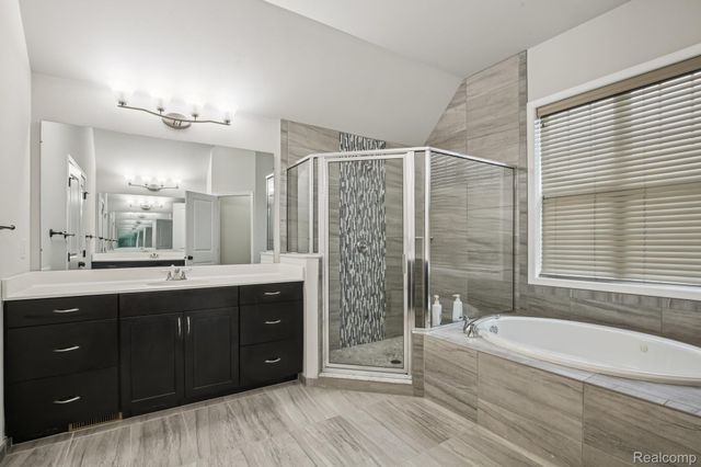 51110 Gulfstream Park Drive, Canton Charter Township, MI 48188