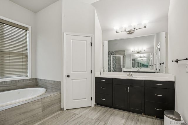 51110 Gulfstream Park Drive, Canton Charter Township, MI 48188