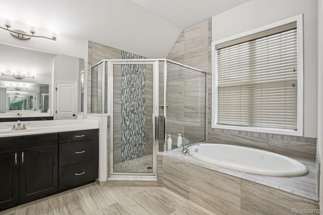 51110 Gulfstream Park Drive, Canton Charter Township, MI 48188