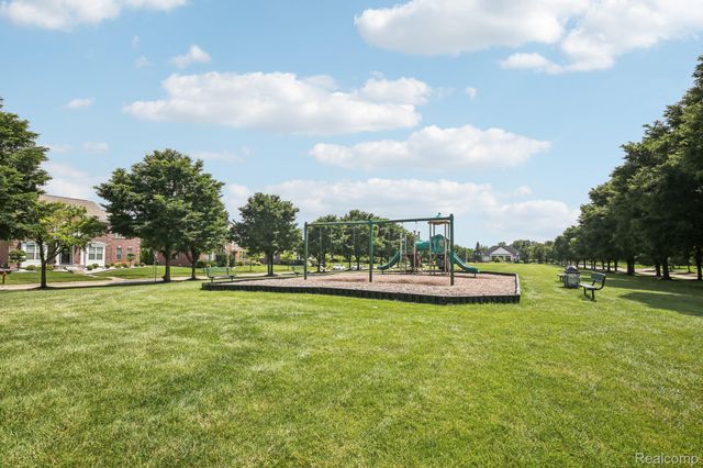 51110 Gulfstream Park Drive, Canton Charter Township, MI 48188