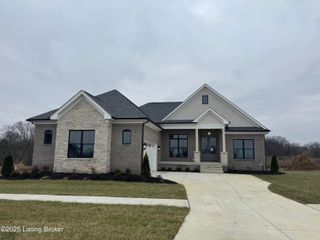 17824 Shakes Creek Dr, Louisville, KY 40023