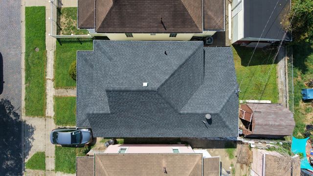 89 Division Street, Huntington, WV 25702