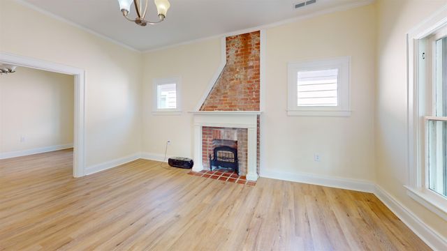 89 Division Street, Huntington, WV 25702