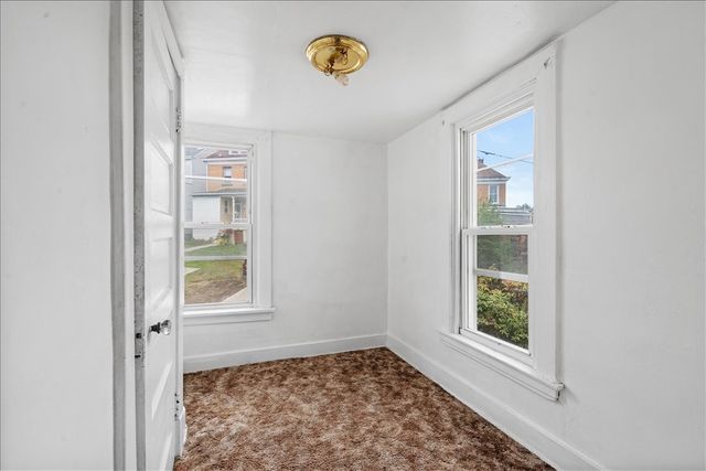 439 William St, Mt Oliver, PA 15210