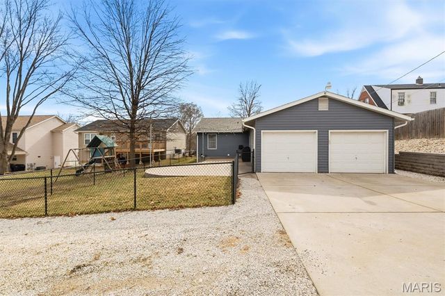 947 S 2nd Street, Festus, MO 63028