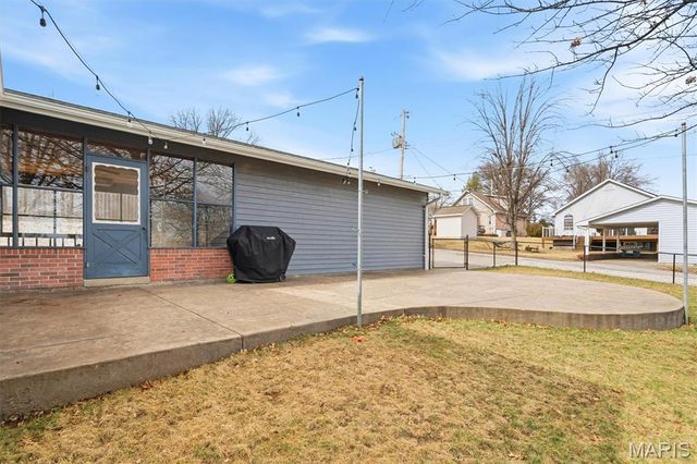 947 S 2nd Street, Festus, MO 63028