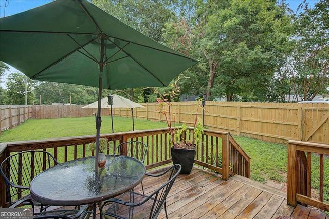 5202 Groovers Landing Road SE, Acworth, GA 30101
