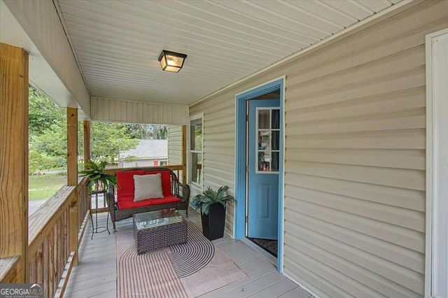 5202 Groovers Landing Road SE, Acworth, GA 30101