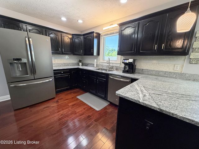 314 Stoney Ln, Taylorsville, KY 40071