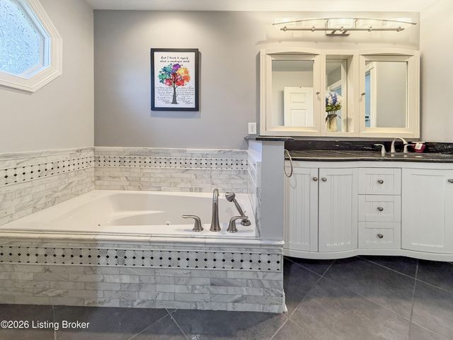 314 Stoney Ln, Taylorsville, KY 40071
