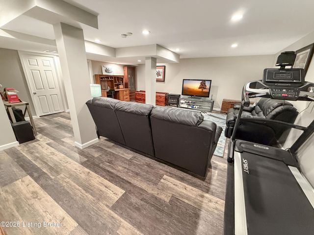 314 Stoney Ln, Taylorsville, KY 40071