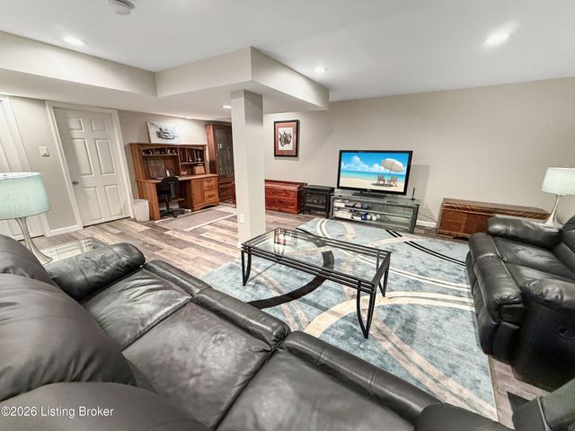 314 Stoney Ln, Taylorsville, KY 40071
